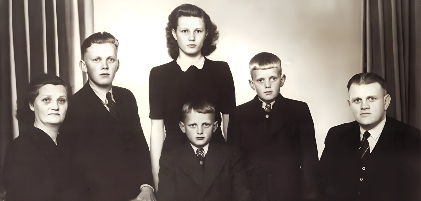 Familiebilde fra femtitallet, andre generasjon familien Romseland