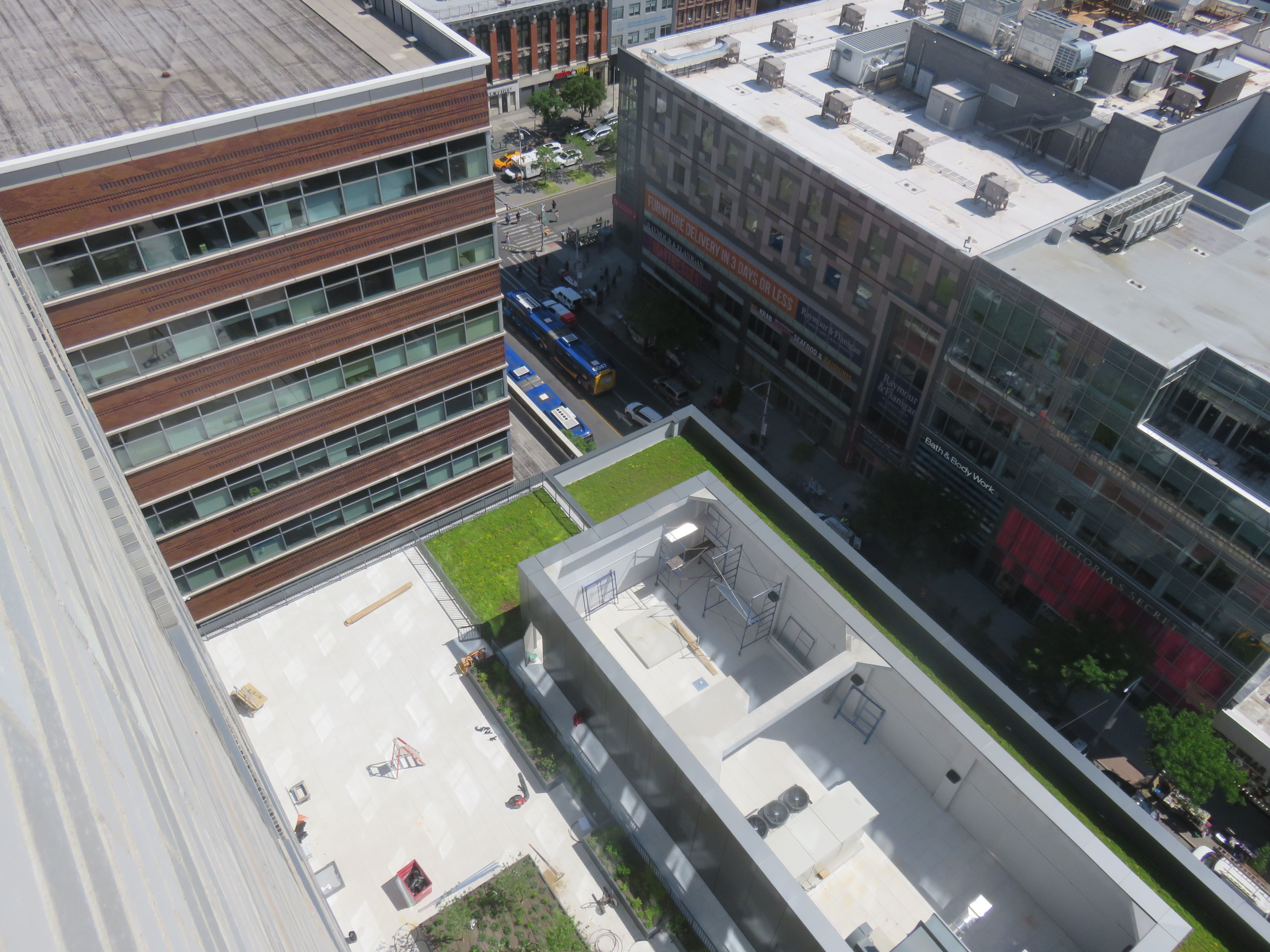 National Urban League green roof by L&M Roofing