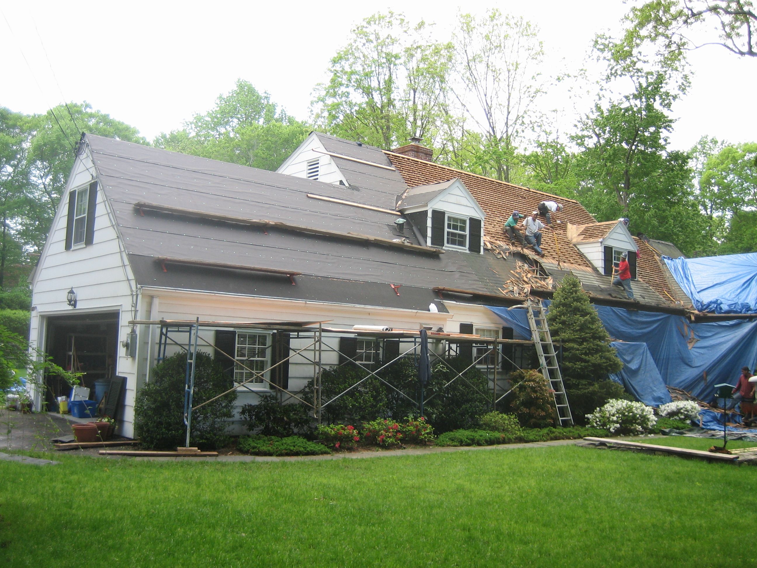 Asphalt Shingle roofing by L&M Roofing