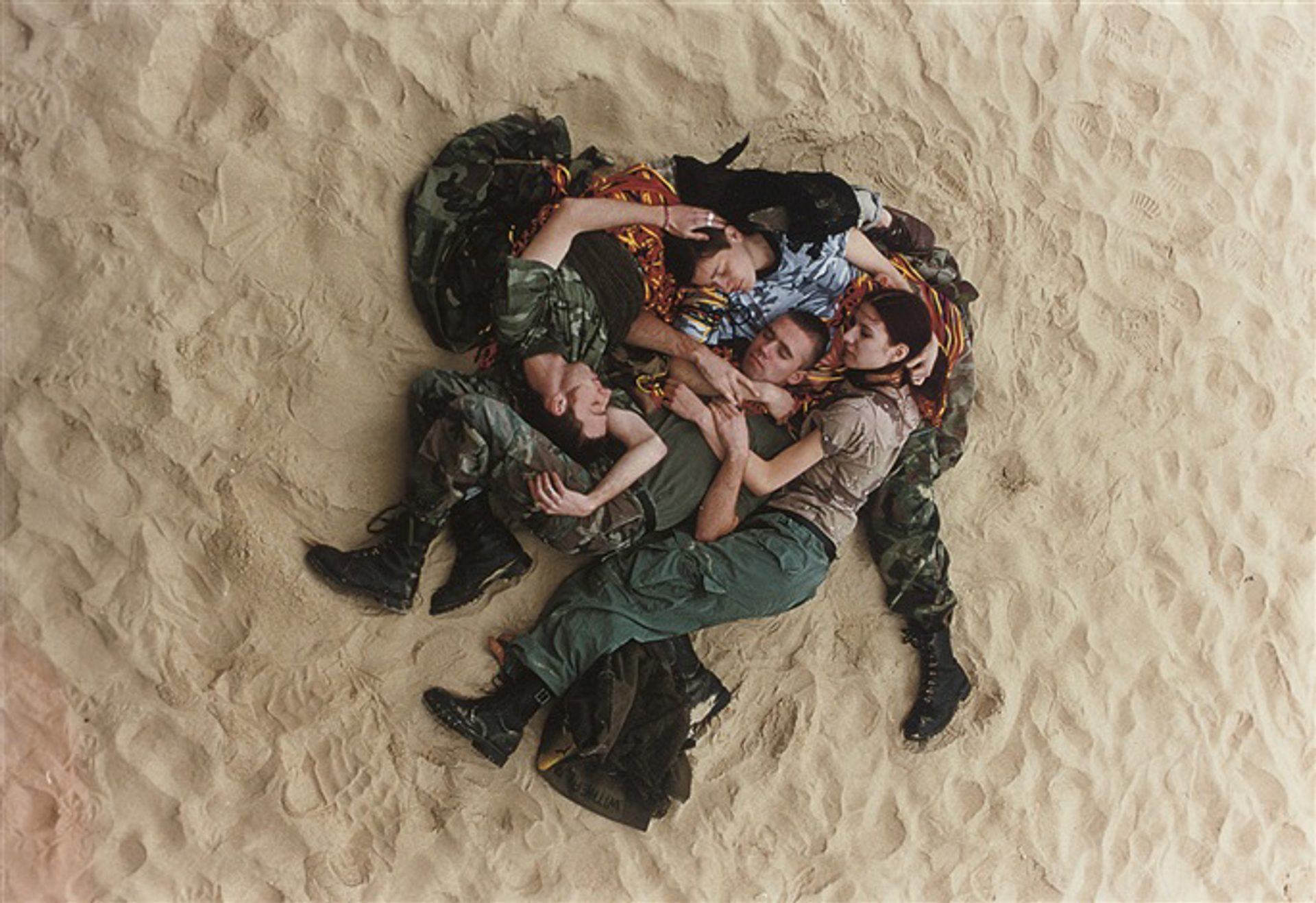 Lutz, Alex, Suzanne & Christoph on beach (colour)