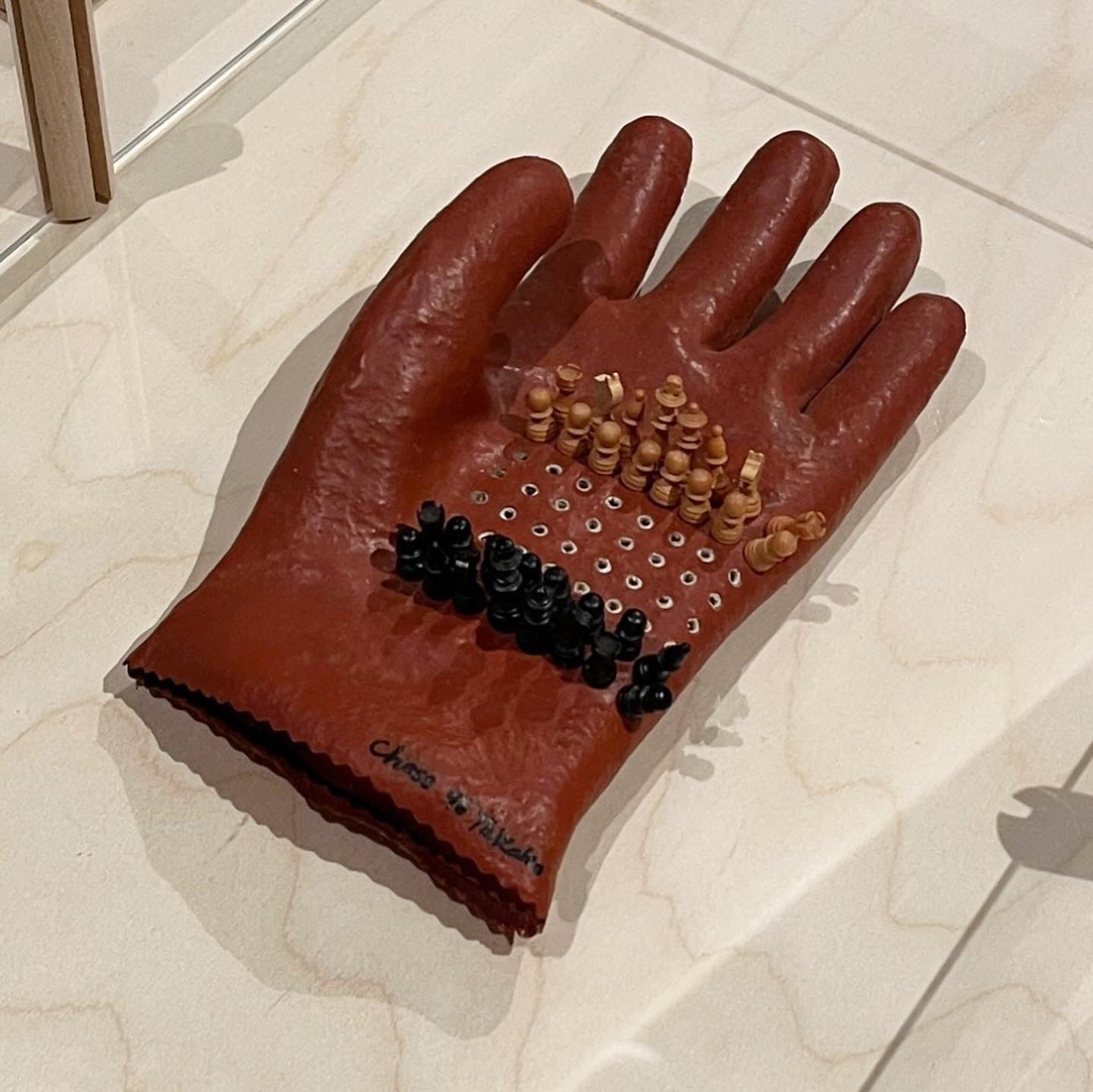 Hand chess