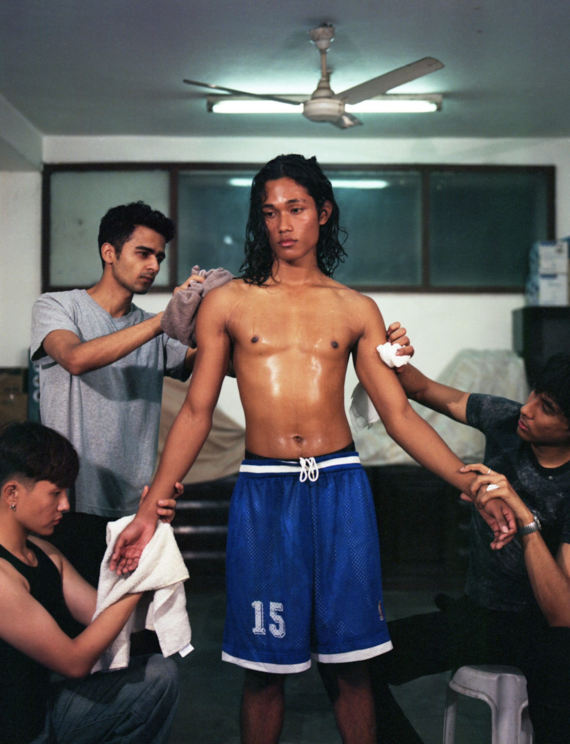 Loose Fist (Adarsh)