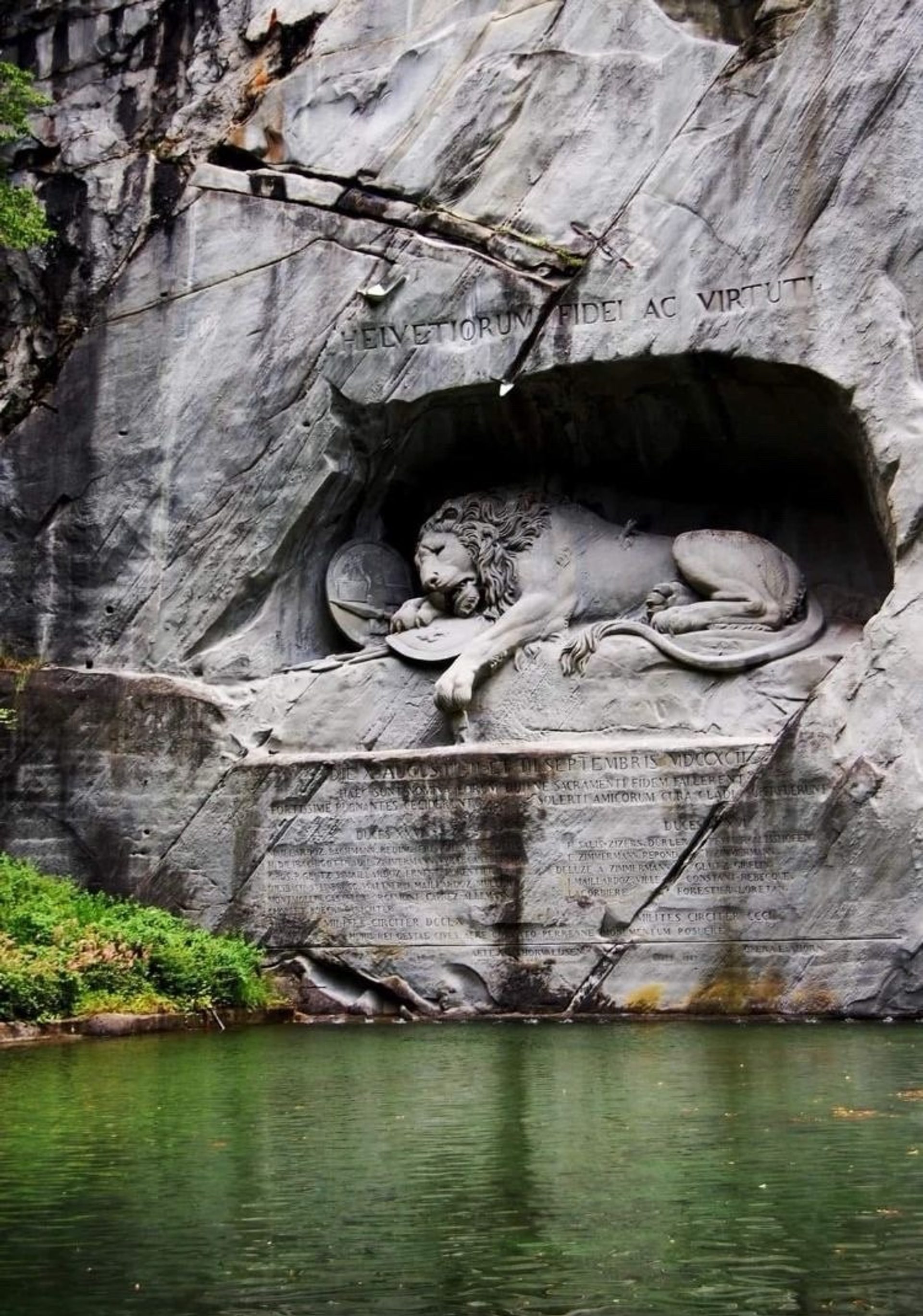 Monumento Del León De Lucerna