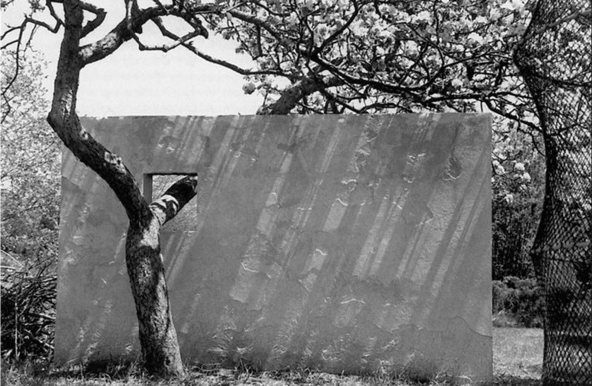Costantino Nivola House-Garden (Garden Wall)