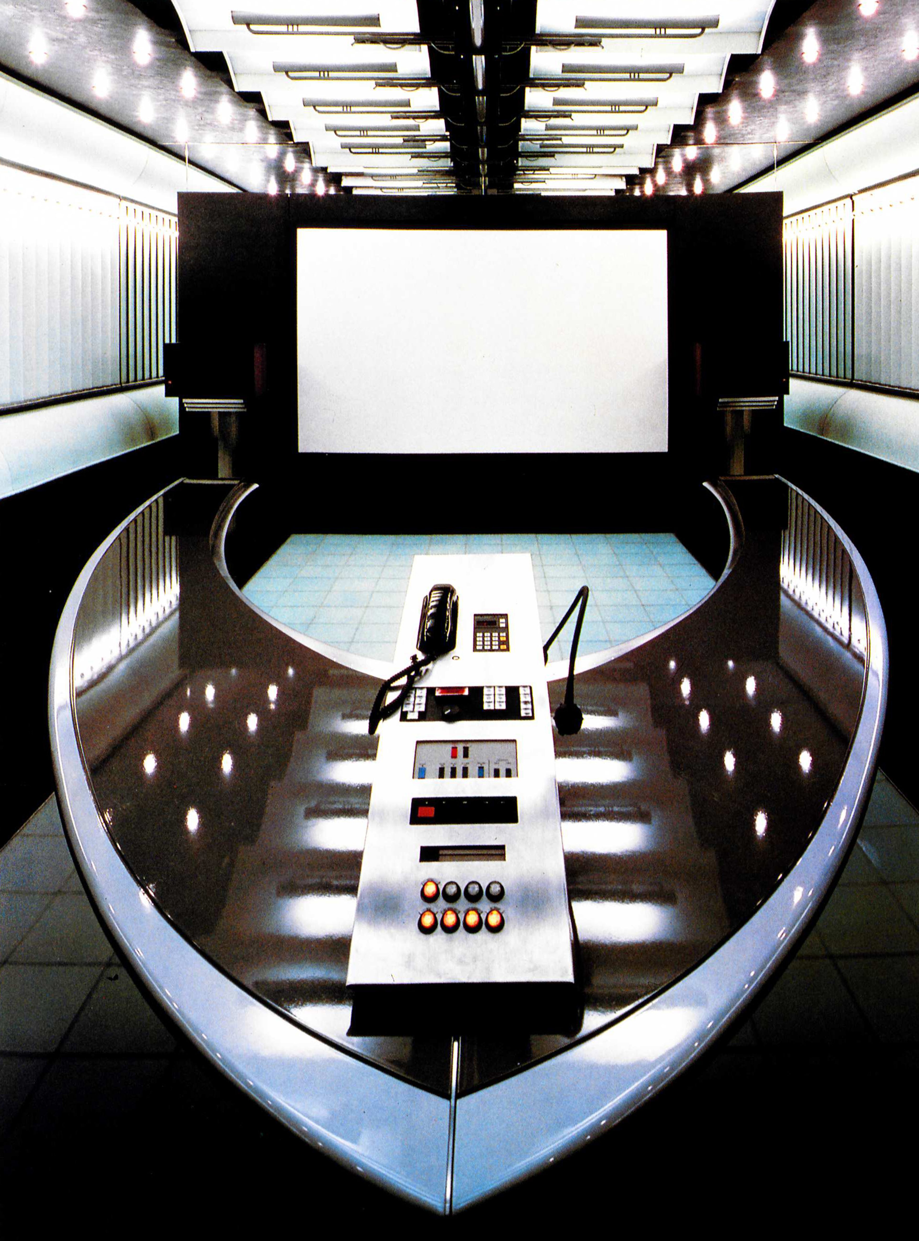Computer Animation Labratory. Showroom with Horseshoe Table