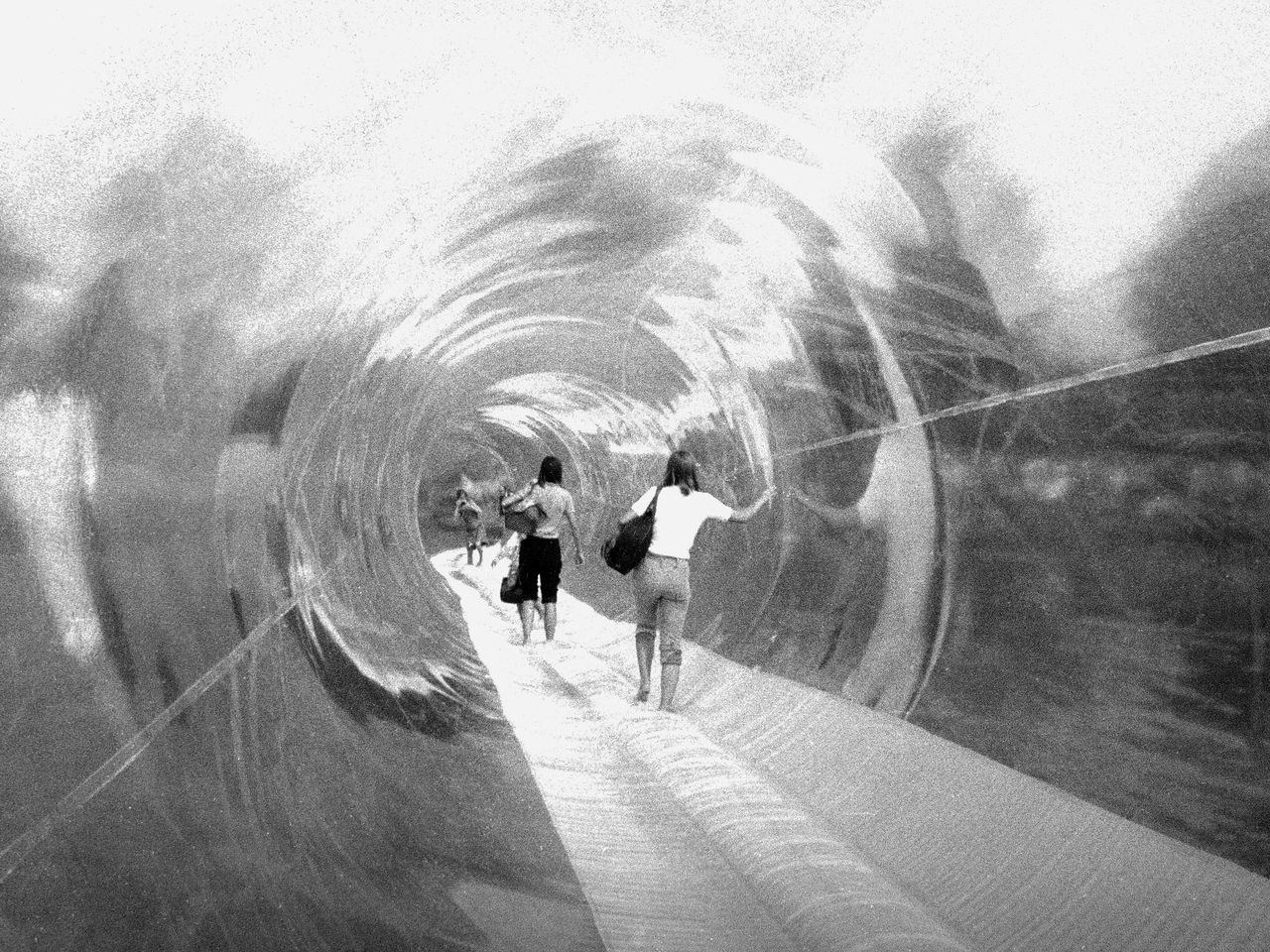 Waterwalk tube (004)