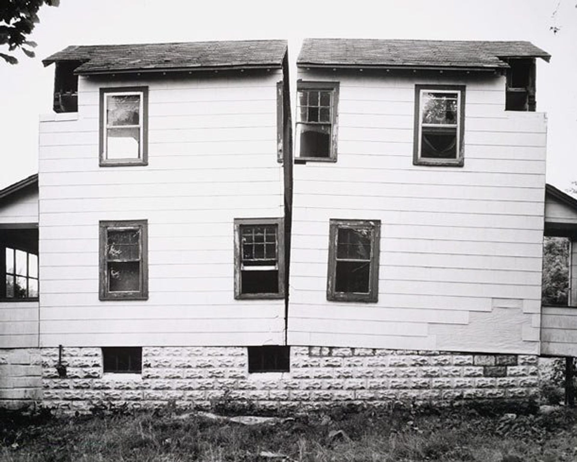 Splitting, Four Corners