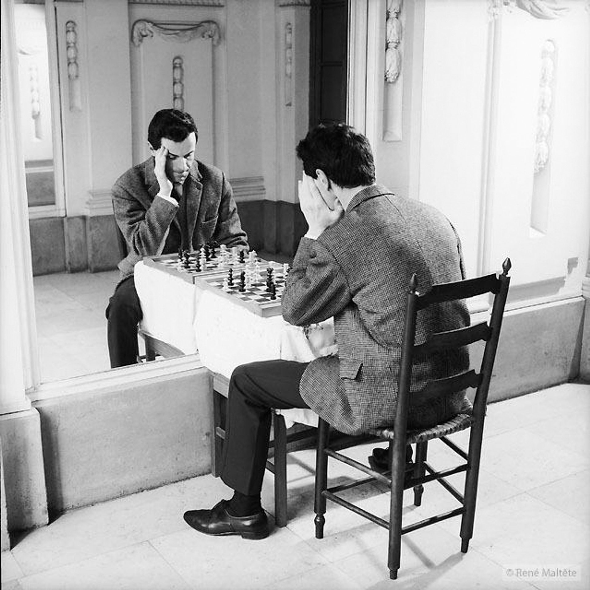 Le joueur d’échecs contre lui-même