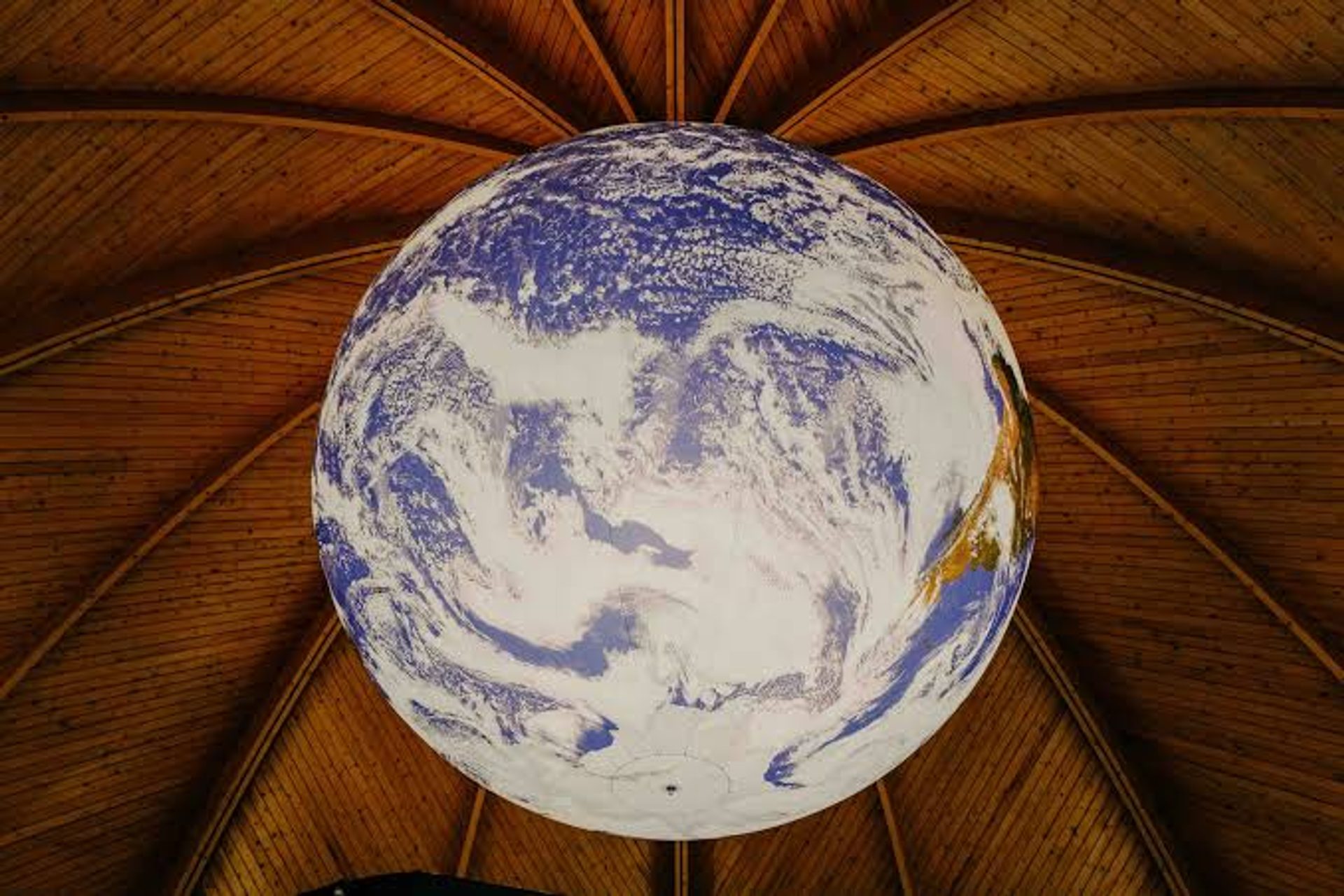Globe at Discovery Point Dundee