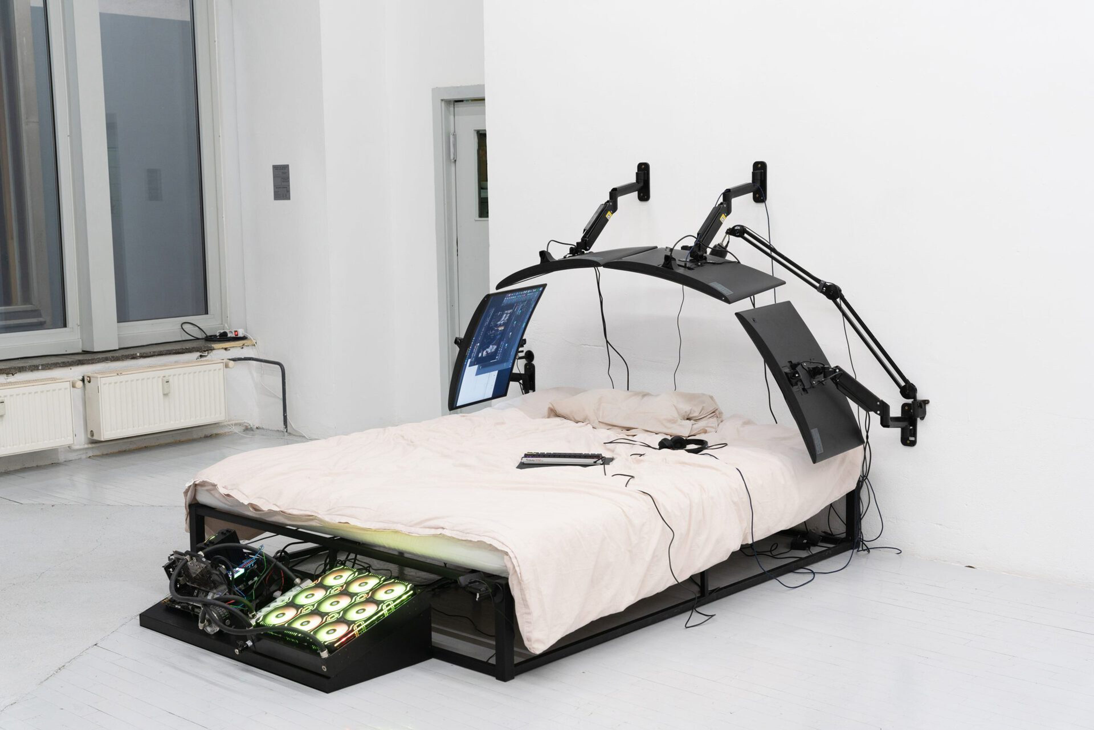 Bed PC 2