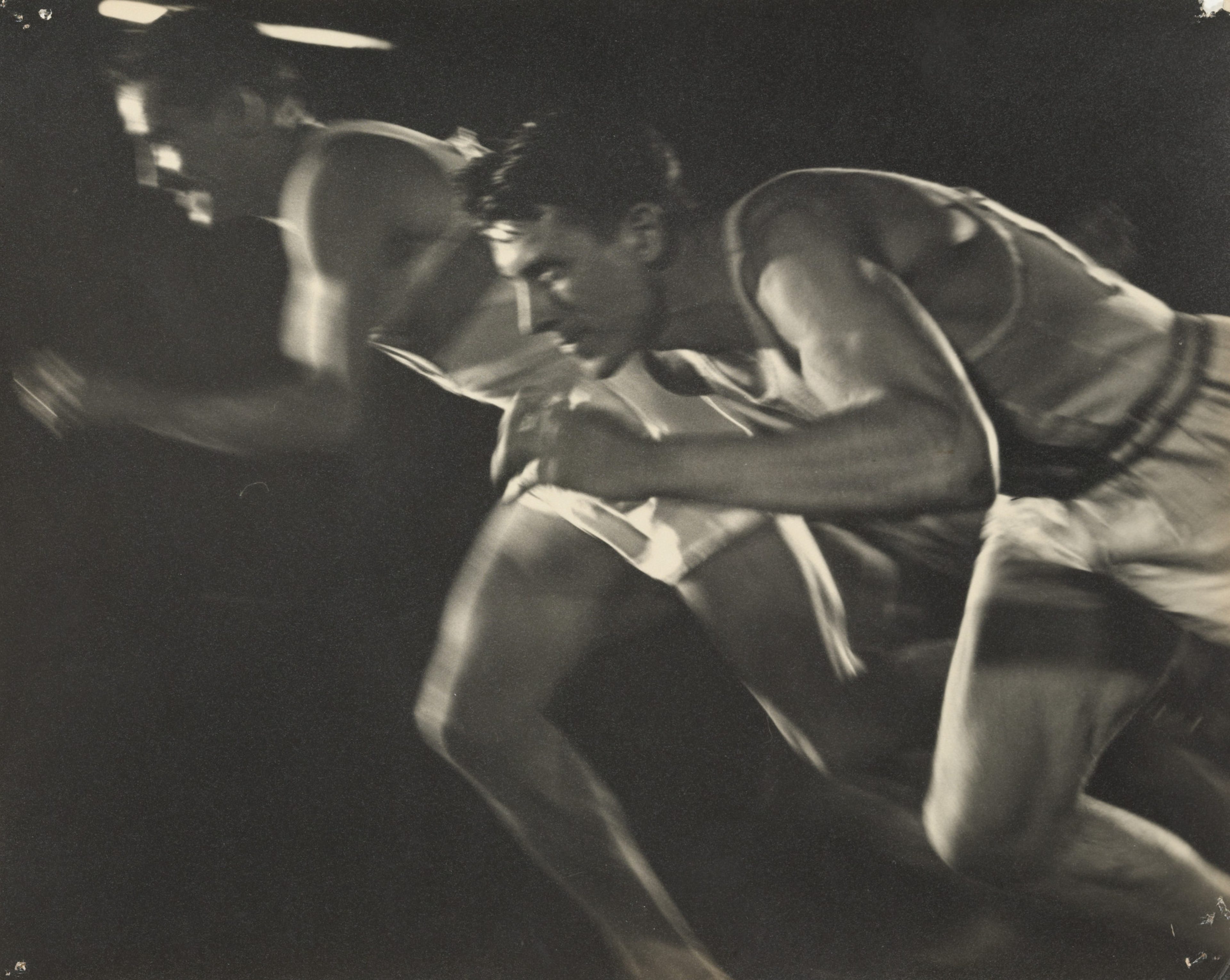 Nocturnal Start of a Decathlon 1,500m Race