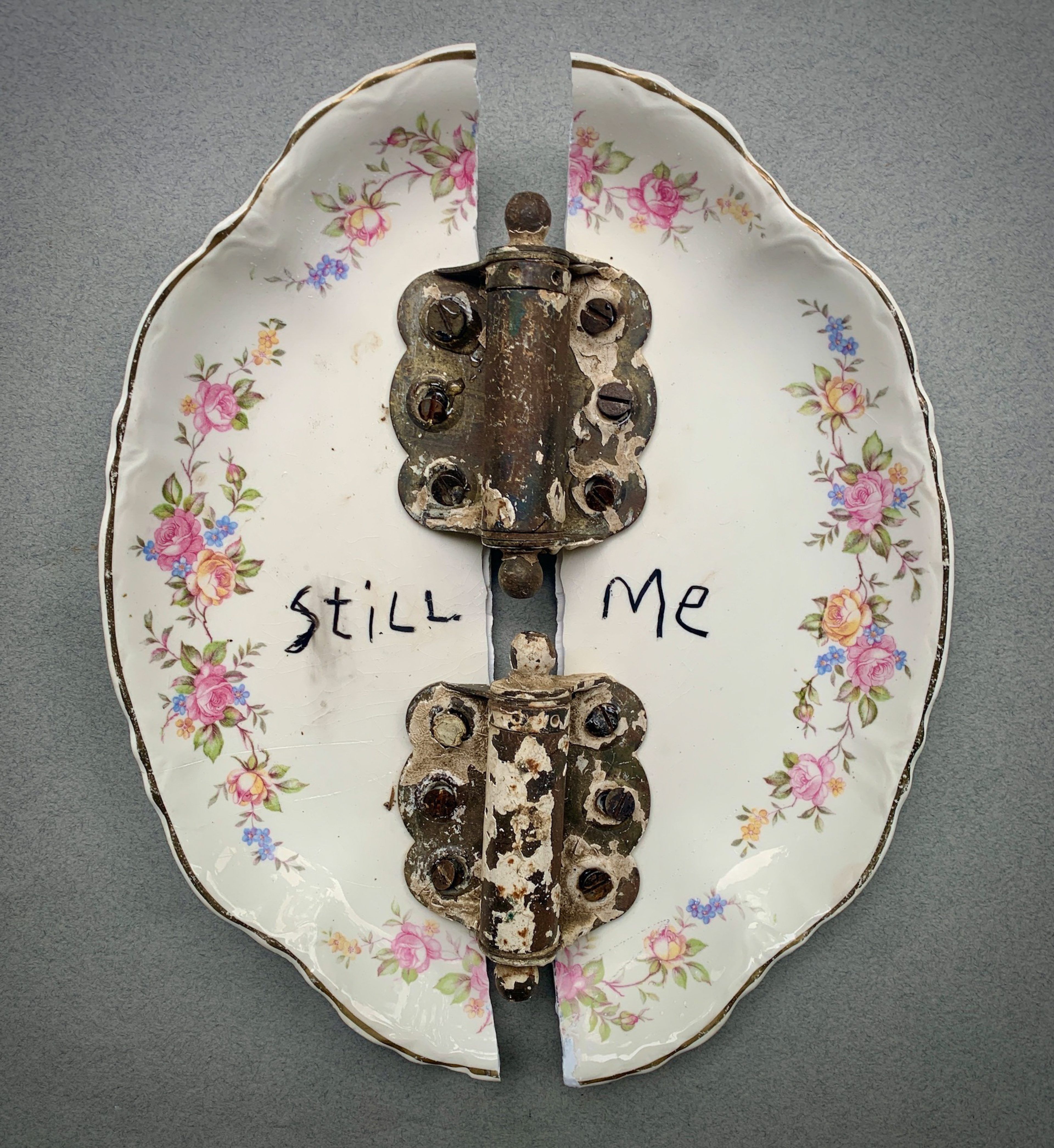 Still Me Hinged