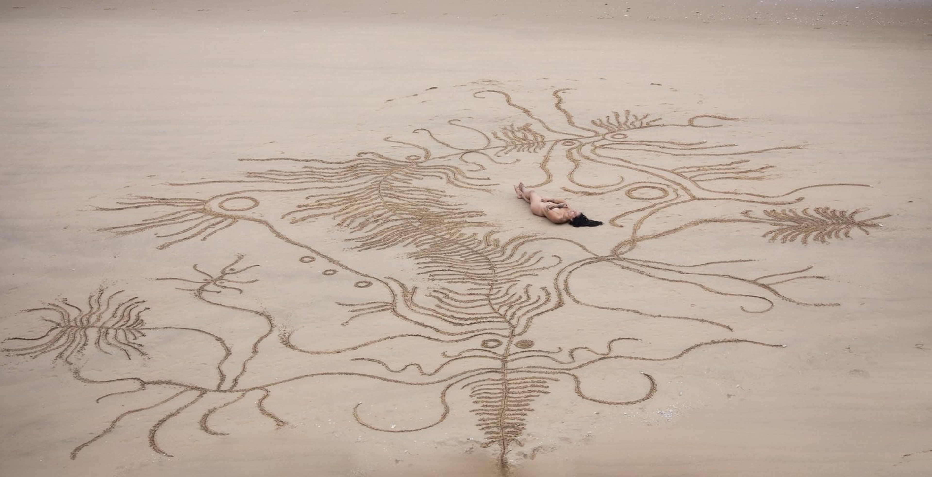 My Heart Spreads On The Sand : To be devoured.