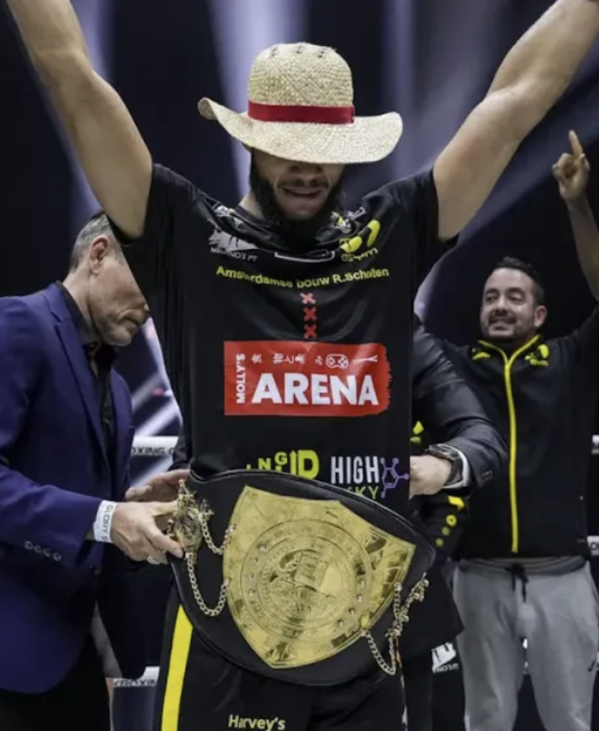 Chico Kwasi se corona como nuevo campeón en Glory 91 y el Chacal Aguirre vuelve a defender su título contra el Fino Famozo en WGP 74