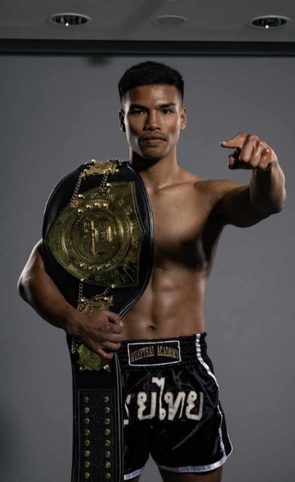 Petpanomrung defiende título ante Ahmad Chikh Mousa en Glory 86 y Zhora Akopyan gana eliminatoria a título en RCC 15