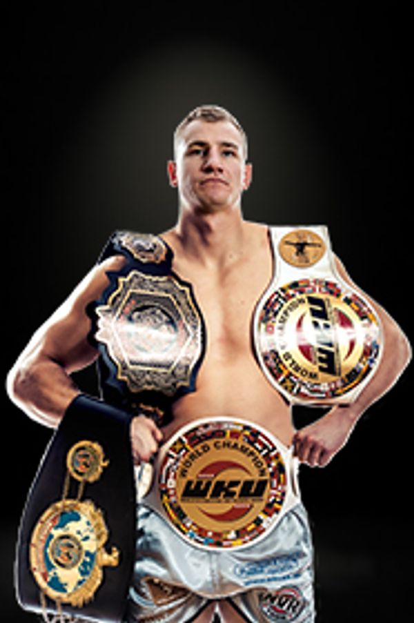 Entrevista a Martin "Paco" Pacas de Eslovaquia: veterano de KOK y de Enfusion que peleará en Glory 77. Por Kickboxing Z