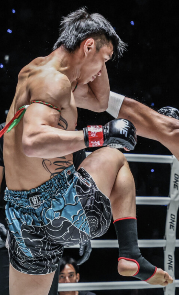 Tawanchai derrota a Superbon en guerra y Phetjeeja sorprende a Anissa Meksen en ONE Lumpinee 46