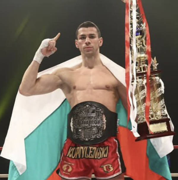 Stoyan Koprivlenski entra a la historia del Kickboxing derrotando a Buakaw y convirtiéndose en campeón del K-1 World Max