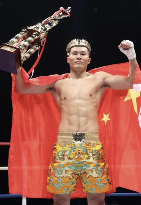 Akihiro Kaneko se lleva la trilogía contra Kumura y Liu Ce se convierte en el nuevo campeón del K-1 World GP en Yokohama