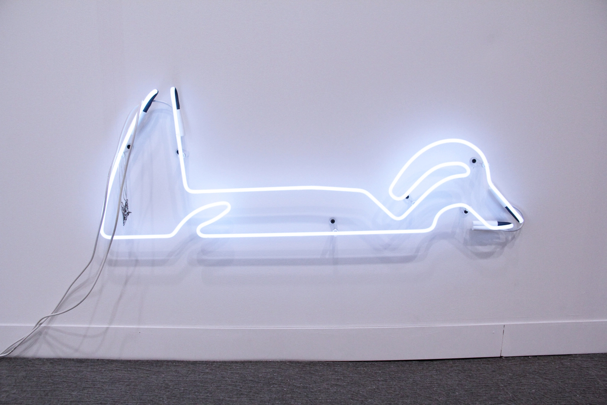 Ai heart on the right-hand side, 2016



 NEON TUBES, CABLE, FINAL FANTASY XIII LIGHTNING LOGO NECKLACE (85 x 30 x 5 cm)