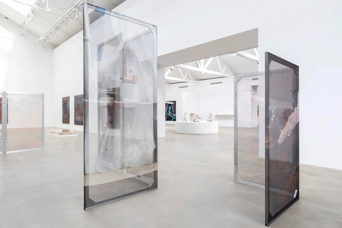 Enclosure (Dressed in dust) II,
2024
280 x 120 cm

Enclosure (Dressed in dust) I,
2024
280 x 120 cm

Enclosure (Dressed in dust) III,
2024
300 x 120 cm

Enclosure (Lower bound of a
landscape) VI, 2023
Aluminium, wood, digital print on
chiffon
200 x 110 x 4 cm

Enclosure (Lower bound of a
landscape) V, 2023
Aluminium, wood, digital print on
chiffon
200 x 110 x 4 cm