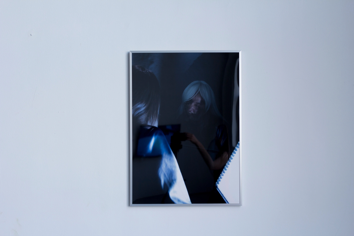 Raw (Azur|Julia), 2020.

Fine Art Archival Print. 50×70 cm. Framed.


