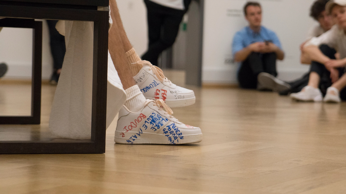 Dorota Gawęda and Egle Kulbokaite, Preliminary materials for YGRG 14X: reading with a single hand, 2017 Performer: Mio Nordentoft.