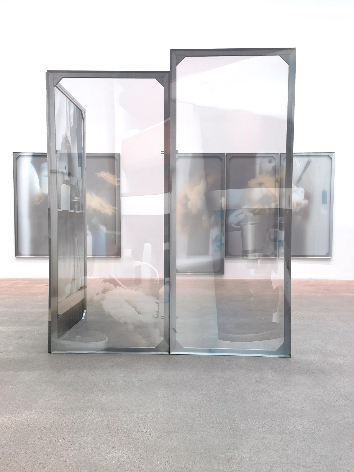 Enclosure (Dressed in dust) II,
2024
280 x 120 cm

Enclosure (Dressed in dust) I,
2024
280 x 120 cm

Enclosure (Dressed in dust) III,
2024
300 x 120 cm