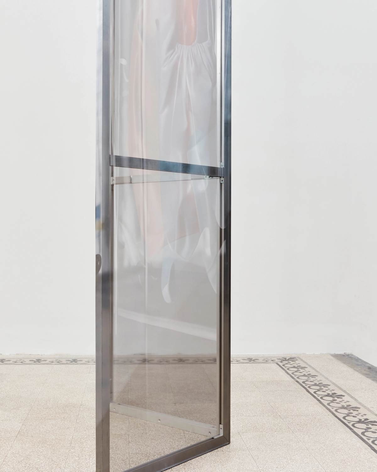 Incommunicability is itself a source of pleasures - solo exhibition