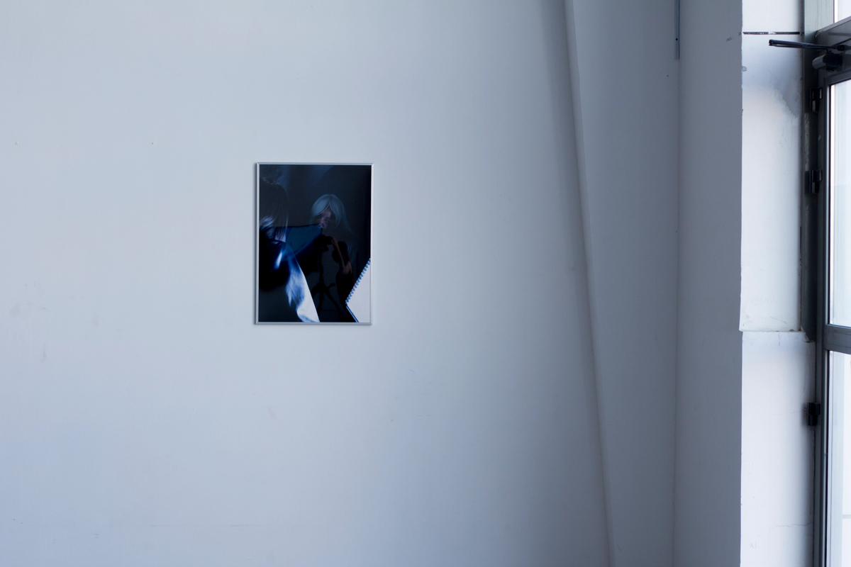 Raw (Azur|Julia), 2020.

Fine Art Archival Print. 50×70 cm. Framed.


