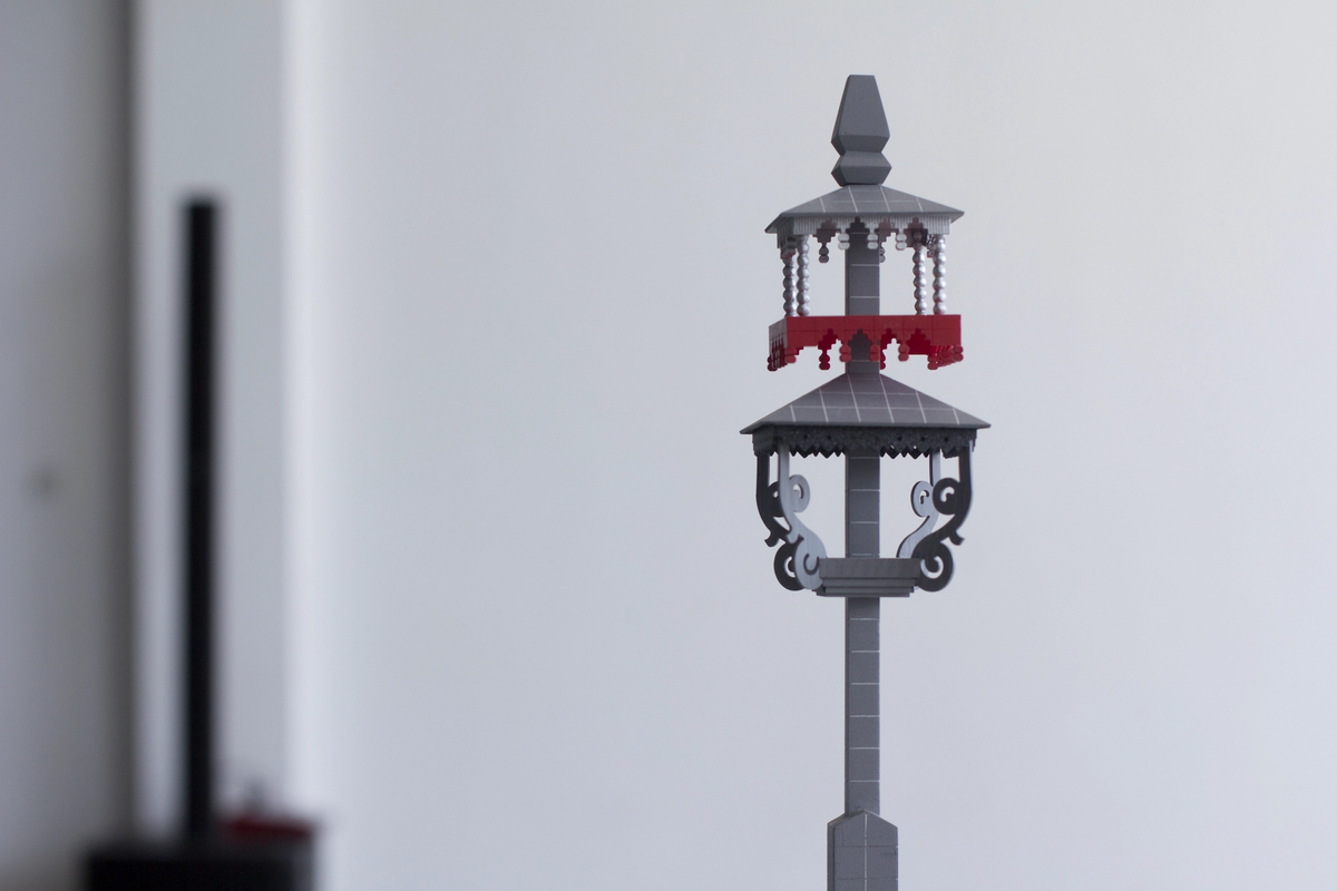 Ghost Feeder (III), 2021

Architectural model, acrylic and paint, 15x15x42 cm.