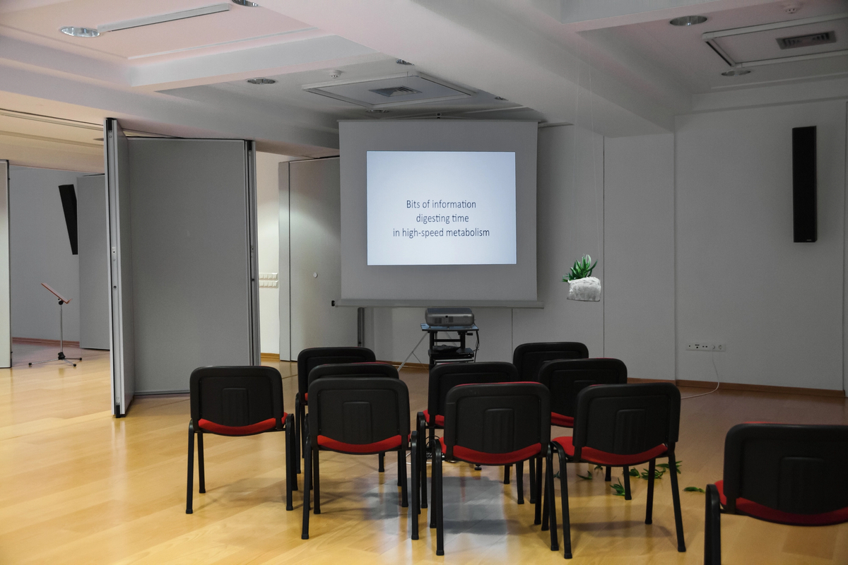 Time Flies Like an Arrow, Fruit Flies Like a Banana [exhibition view]