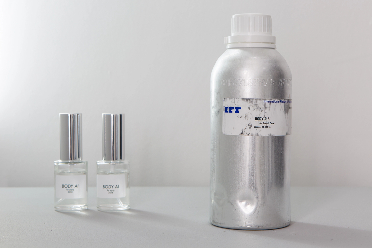  YGRG Outlet  [exhibition view]