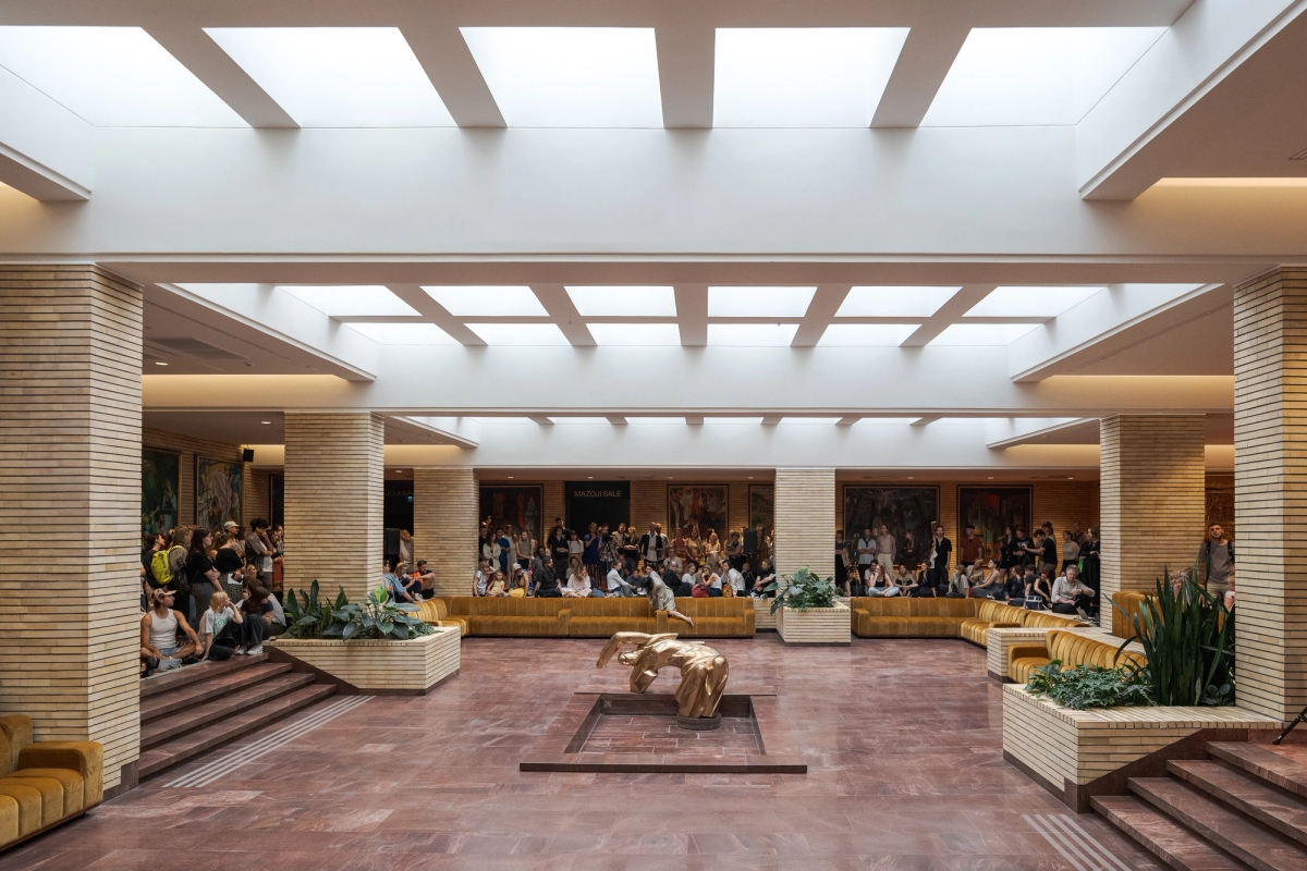 -lalia
2023, curated programme VB23, Lithuanian National Drama Theatre,  Vilnius. Photo:  Andrej Vasilenko.