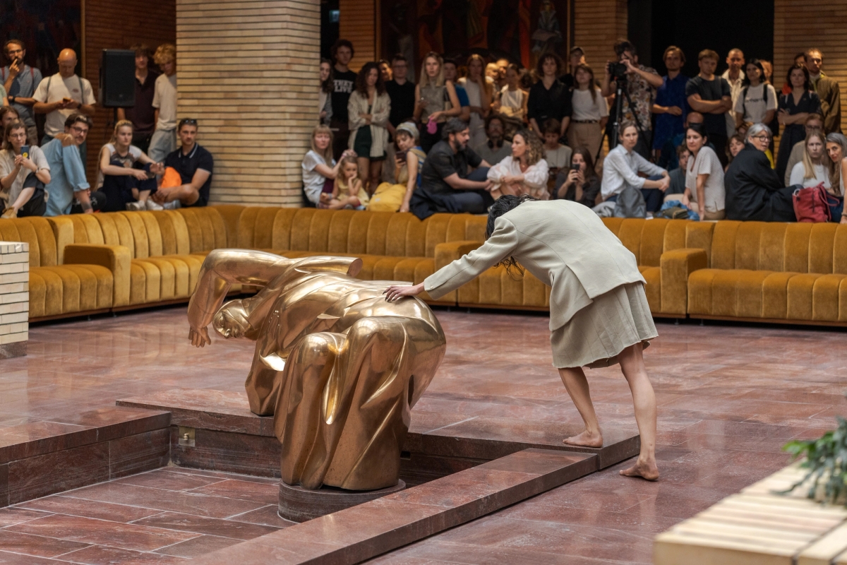 -lalia
2023, curated programme VB23, Lithuanian National Drama Theatre,  Vilnius. Photo:  Andrej Vasilenko.