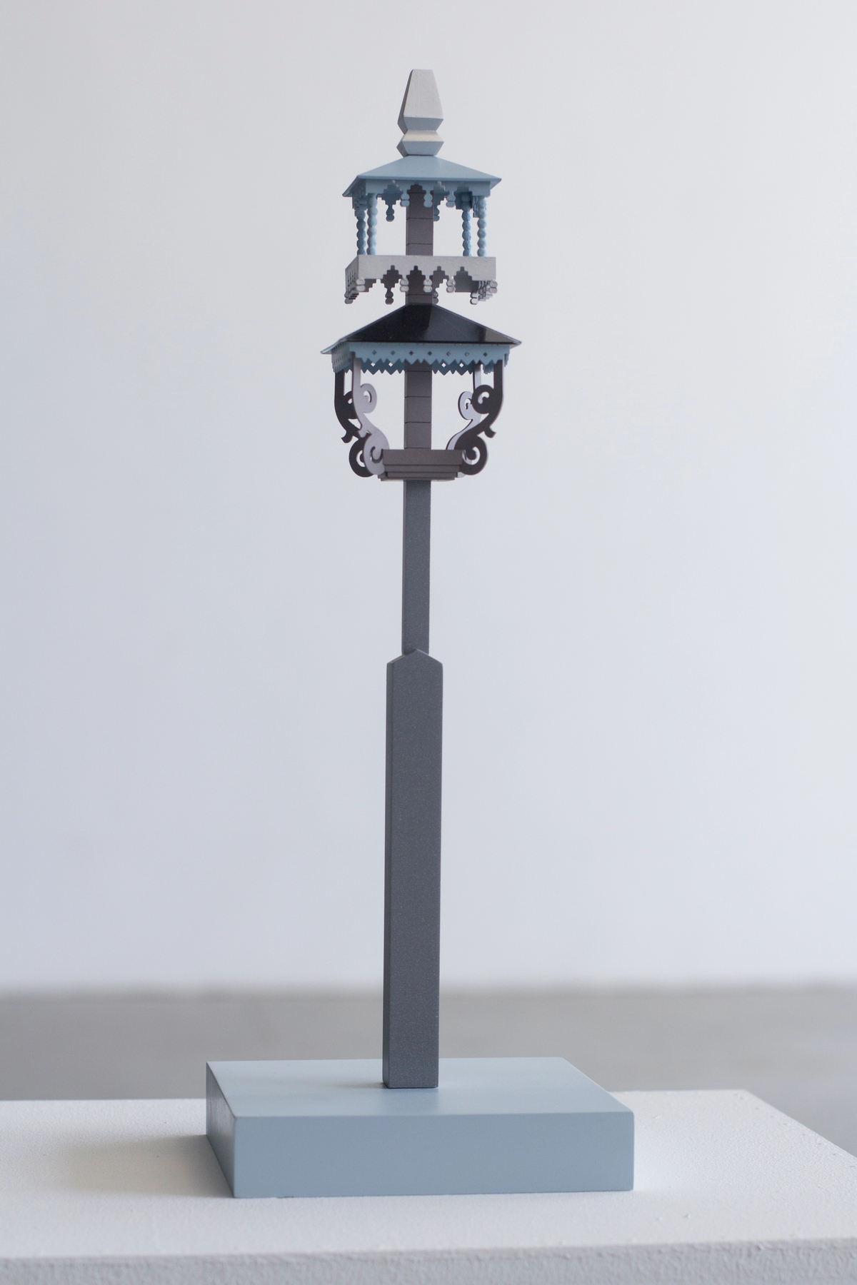 Ghost Feeder (I), 2021

Architectural model, acrylic and paint, 15x15x42 cm.


