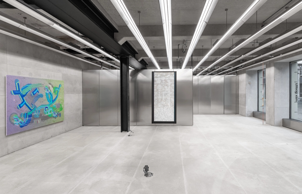 objects in mirror are closer than they appear