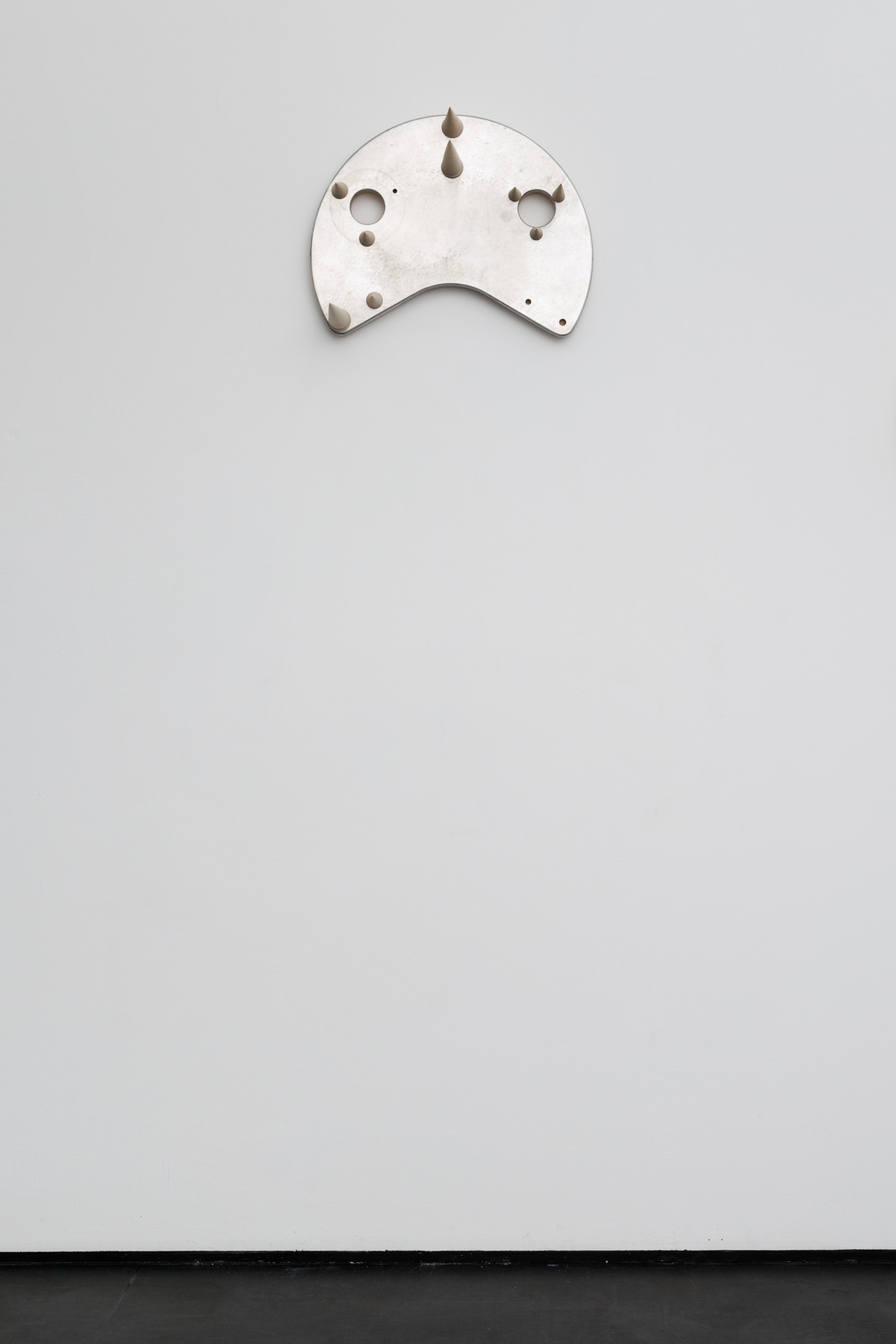 objects in mirror are closer than they appear