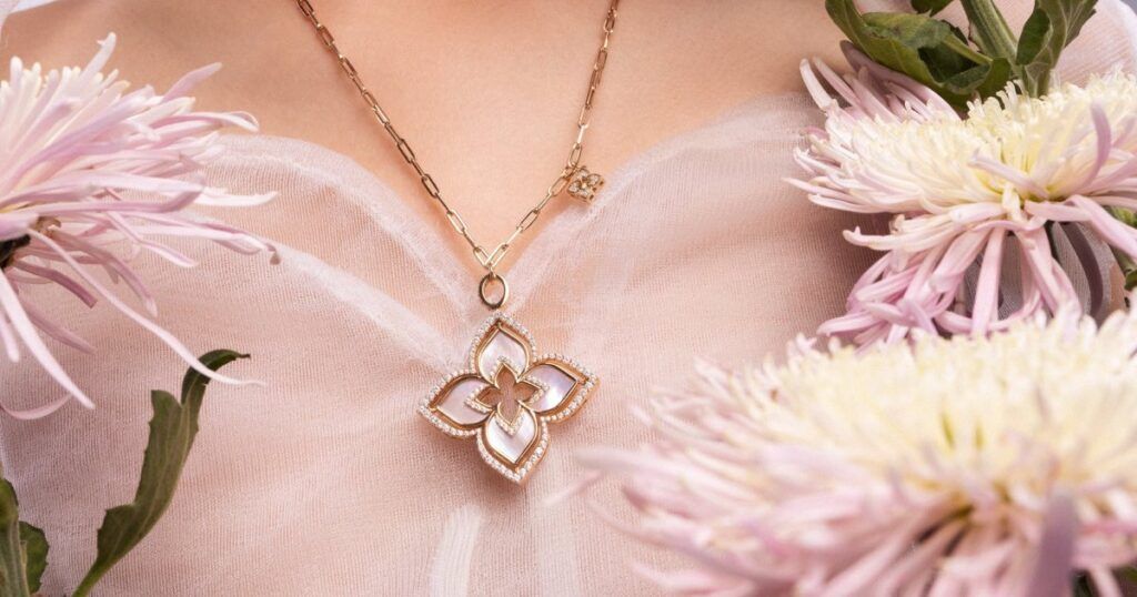 Roberto Coin Venetian Princess jewelry featuring signature floral motif design details