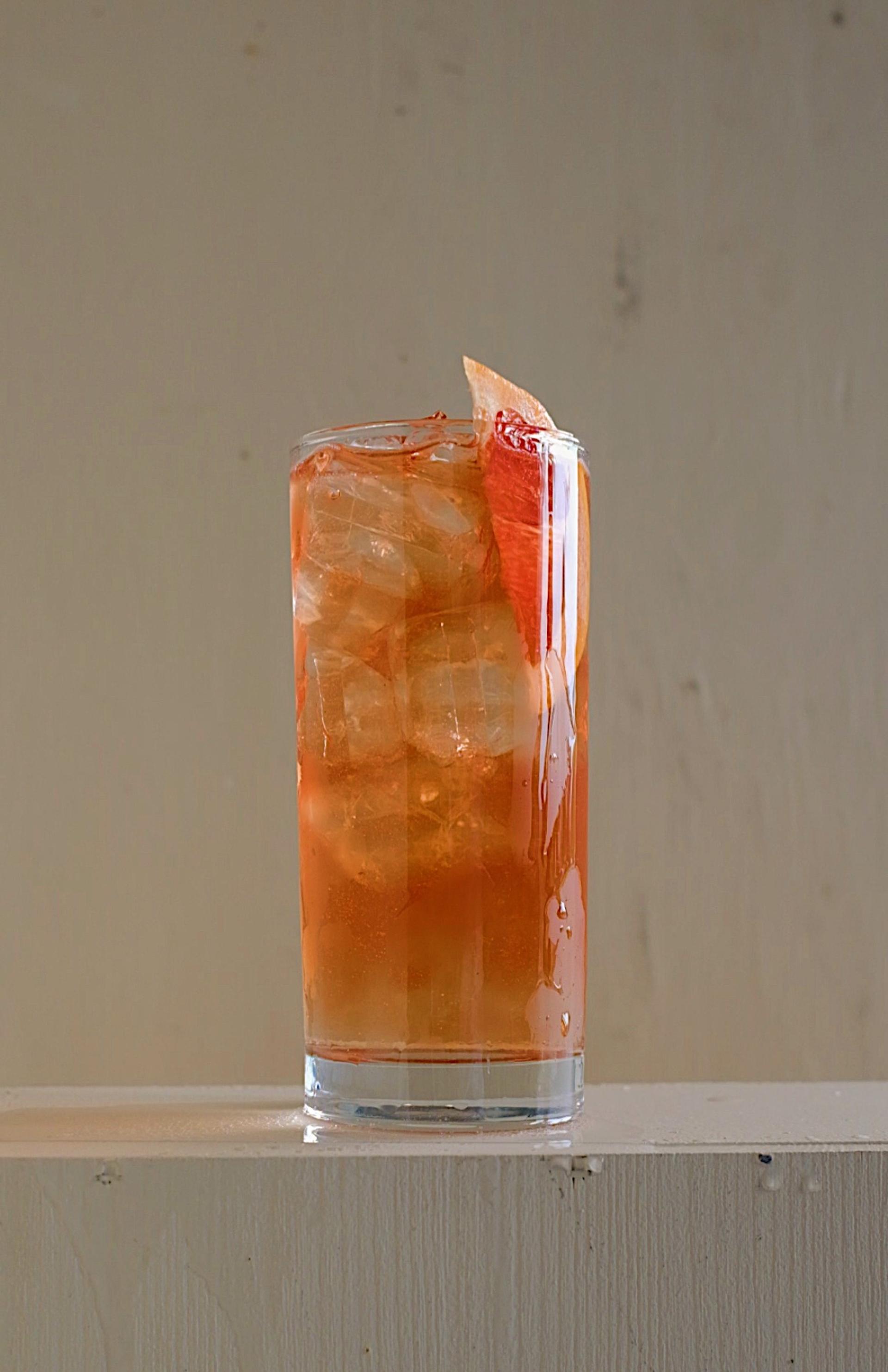 Bild på drinken Skrea Negroni Tonic.