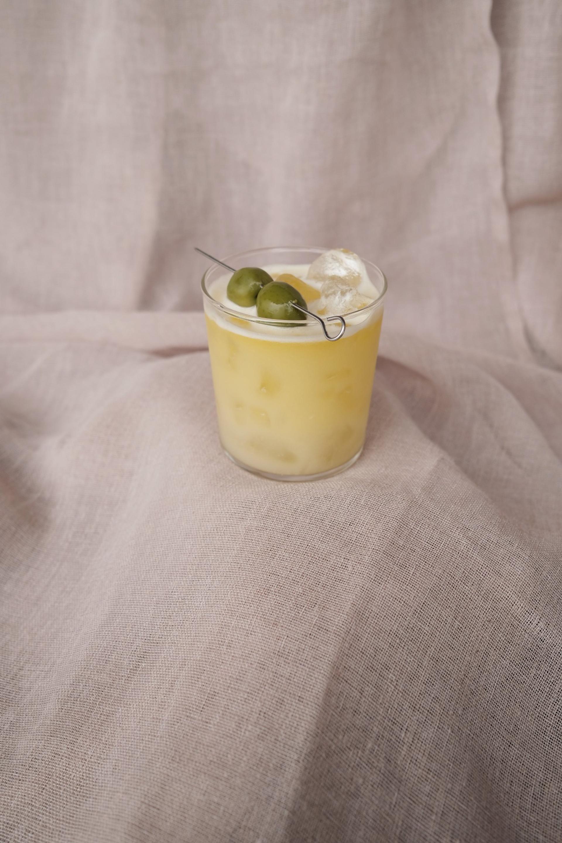 Bild på drinken Skrea Olive Sour