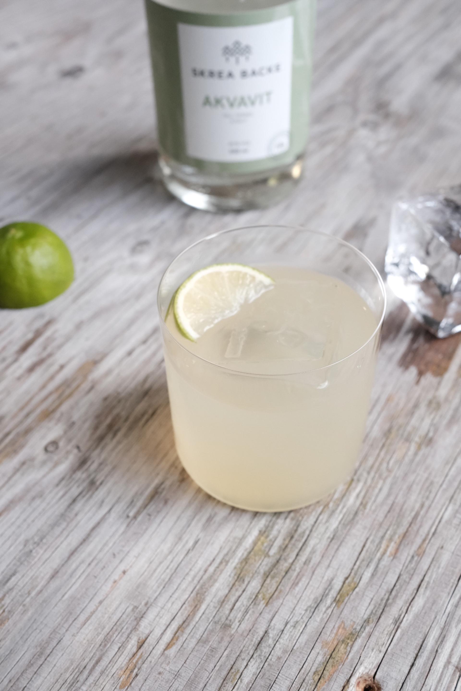 Bild på Skrea Backe Akvavit Gimlet