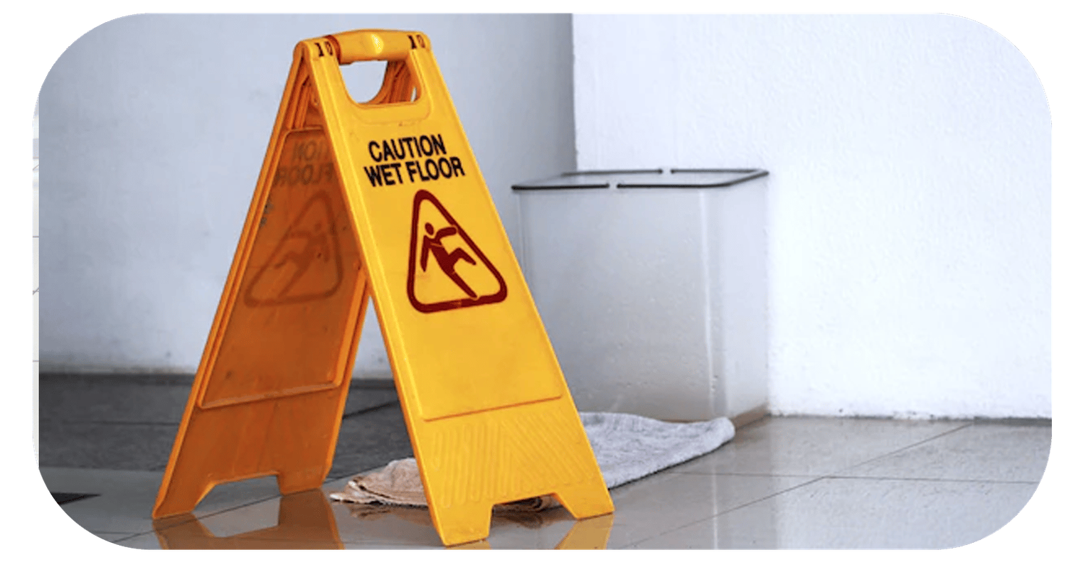 piso mojado señaletica
