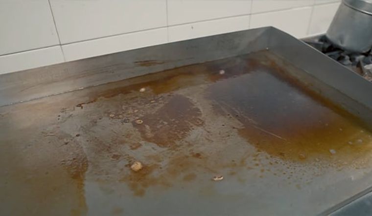 ¿Cómo limpiar plancha de cocina?