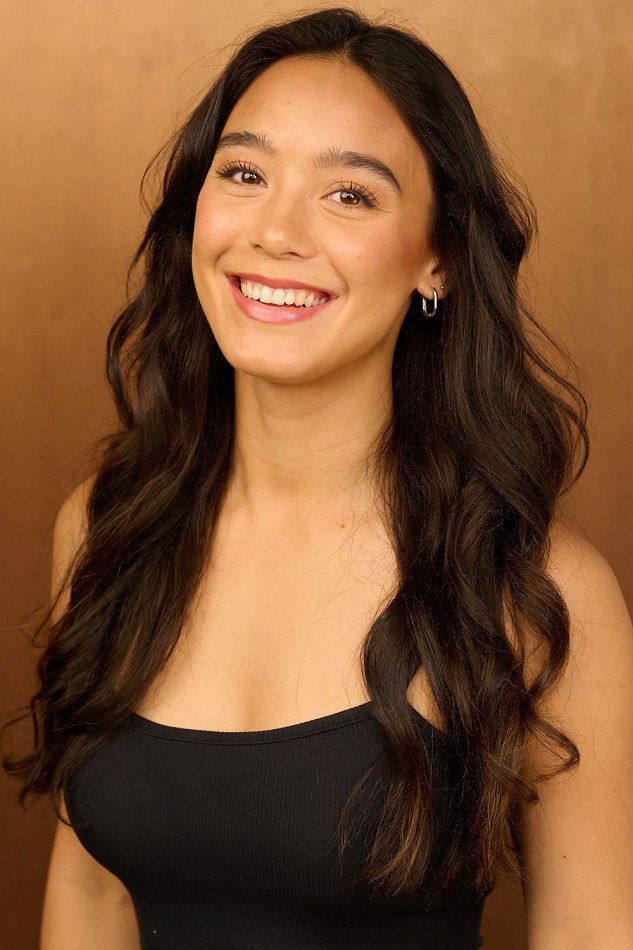 Nina Robertson — photo 4