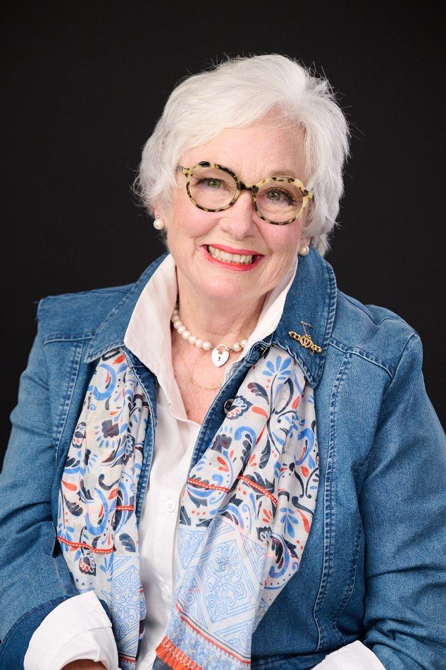 Valy Crowe