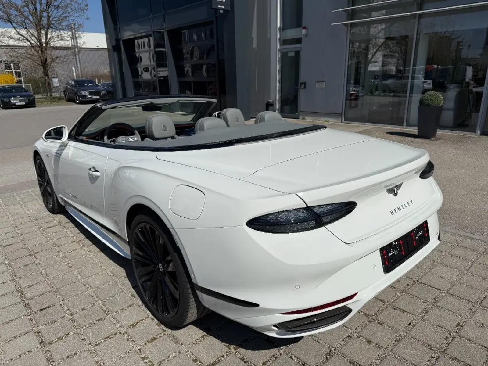 Bentley Continental GTC Speed V8 Hybrid – 3