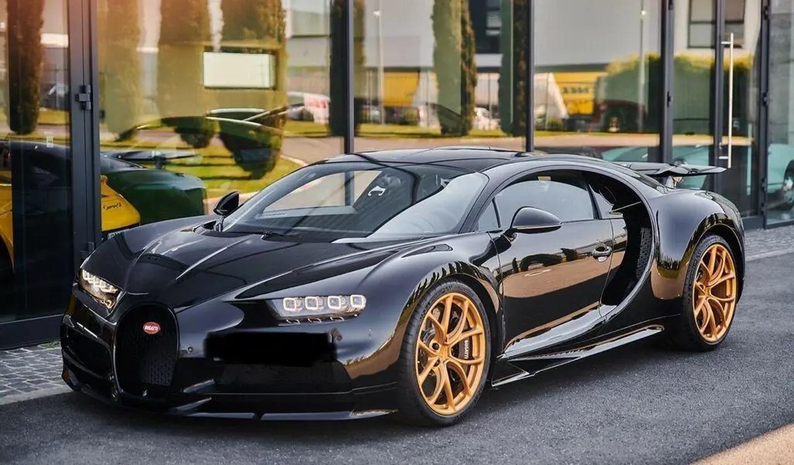 Bugatti Chiron — Hypercar
