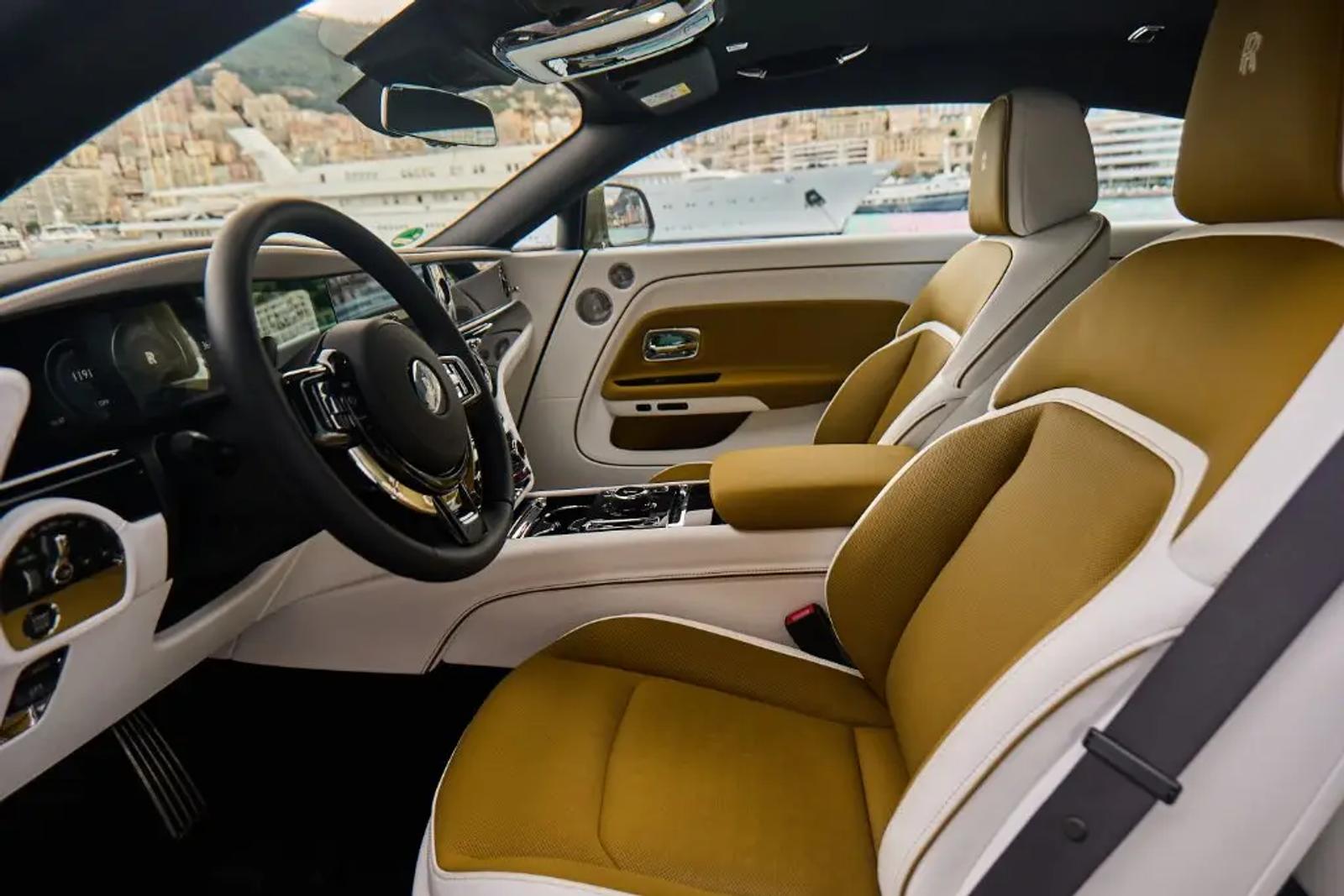 Rolls-Royce Spectre Electric – 4