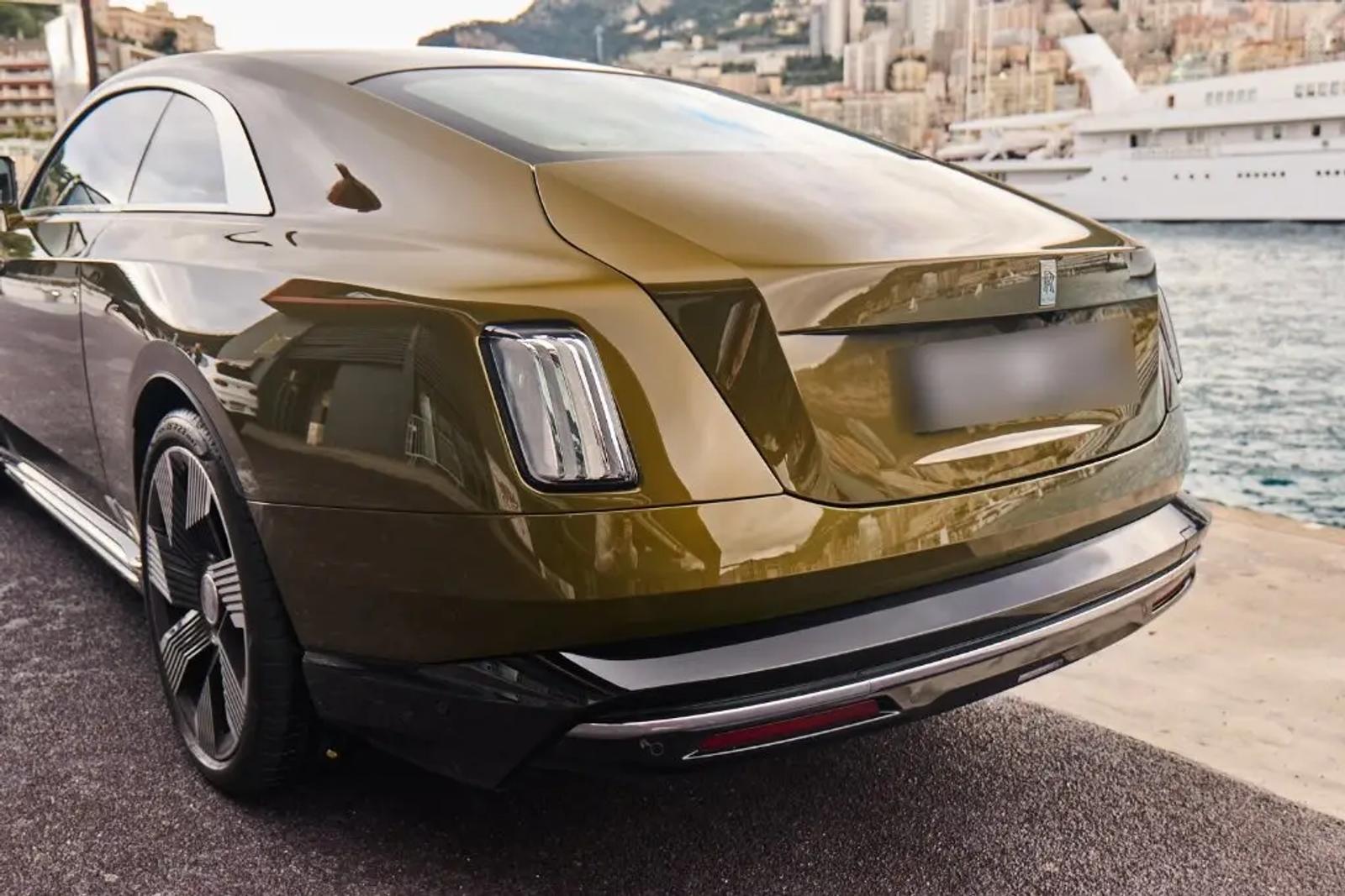 Rolls-Royce Spectre Electric – 3